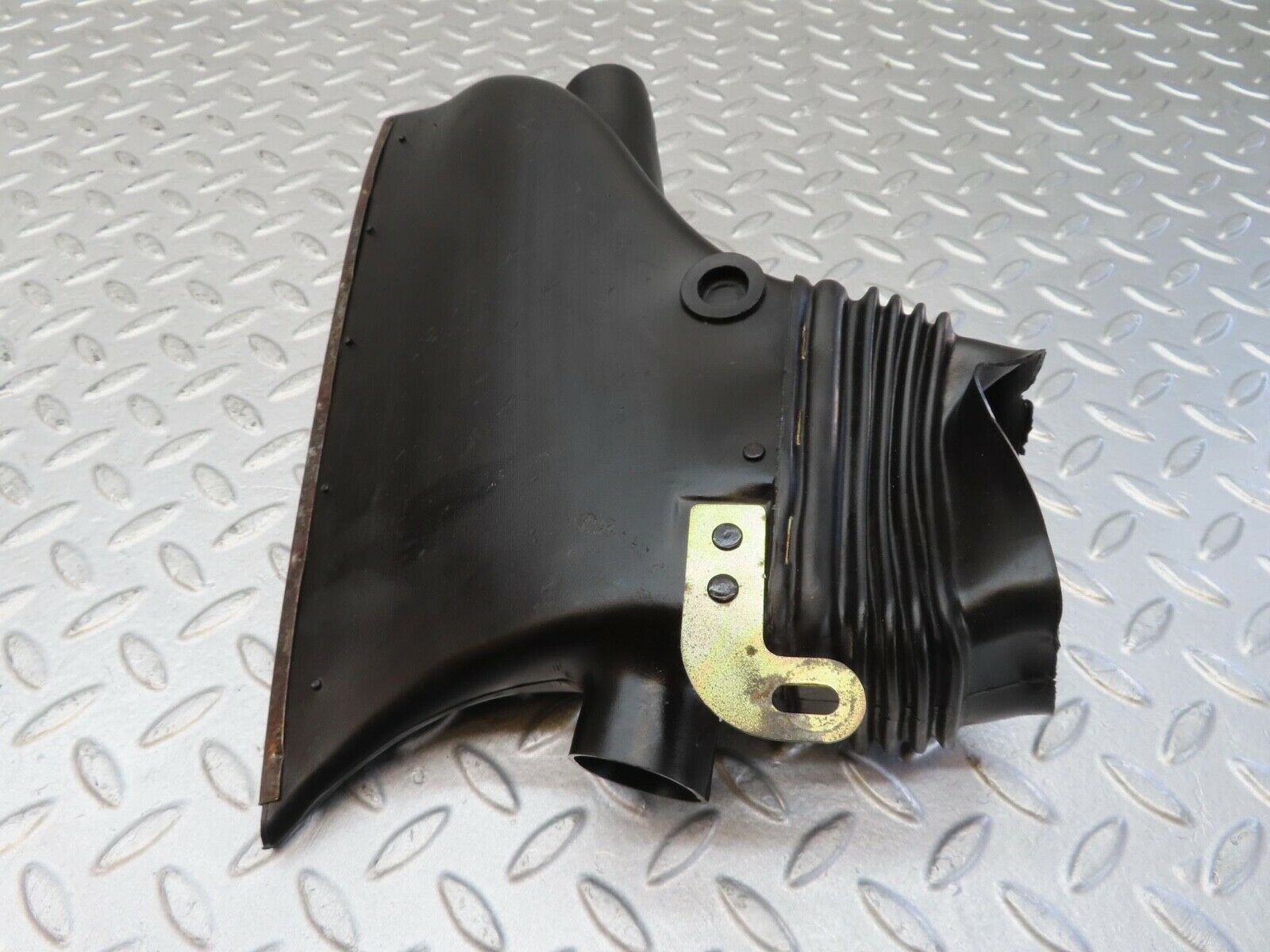 12392 Mercedes-Benz W108 280SE 3.5 Air Vent Duct Left Side