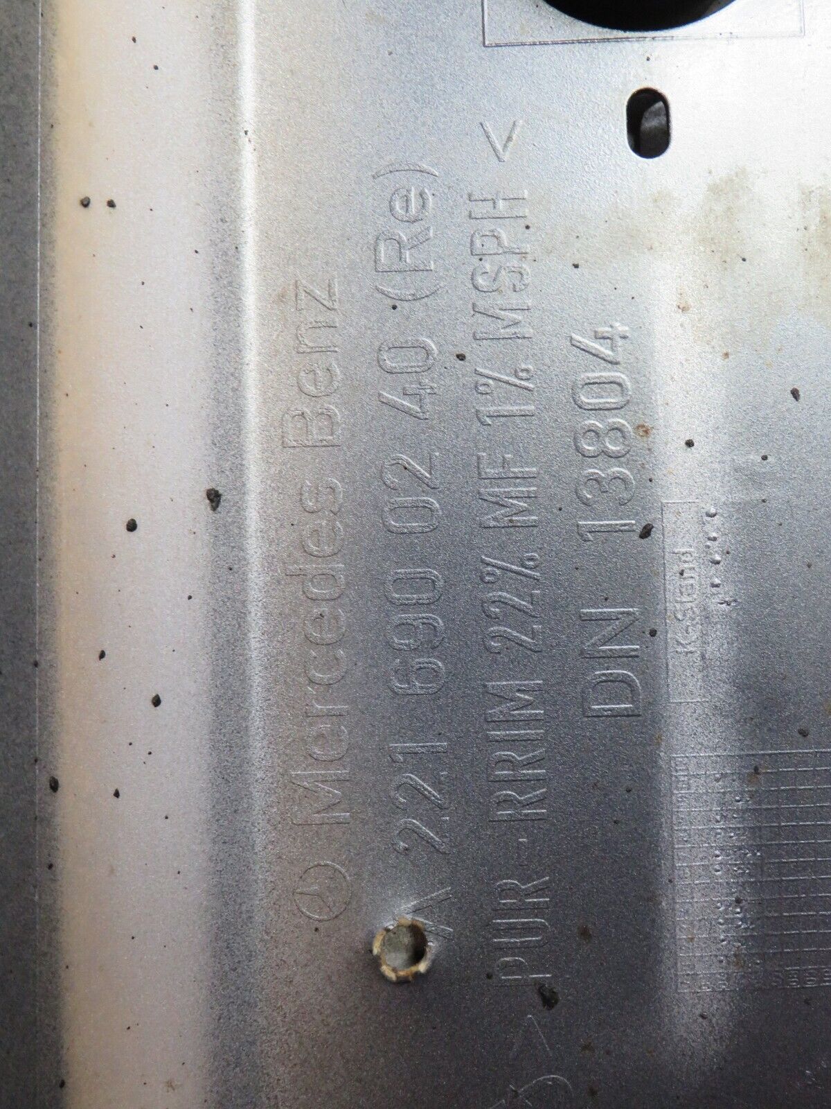 35284 Mercedes-Benz W221 Side Skirt Right Side 2216900240