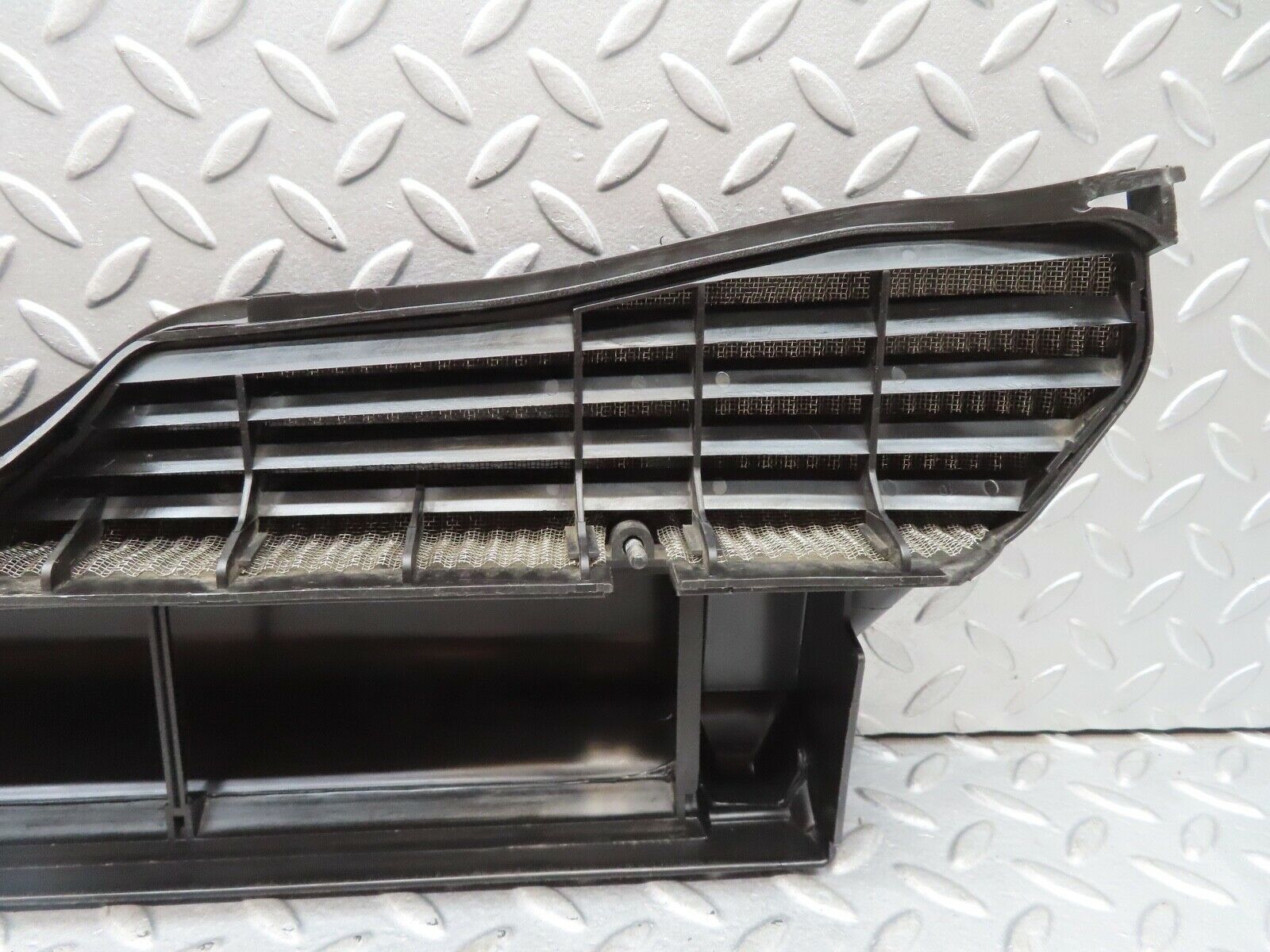 17105 Mercedes-Benz R129 300SL Coupe Cabin Filter Housing 1298300053