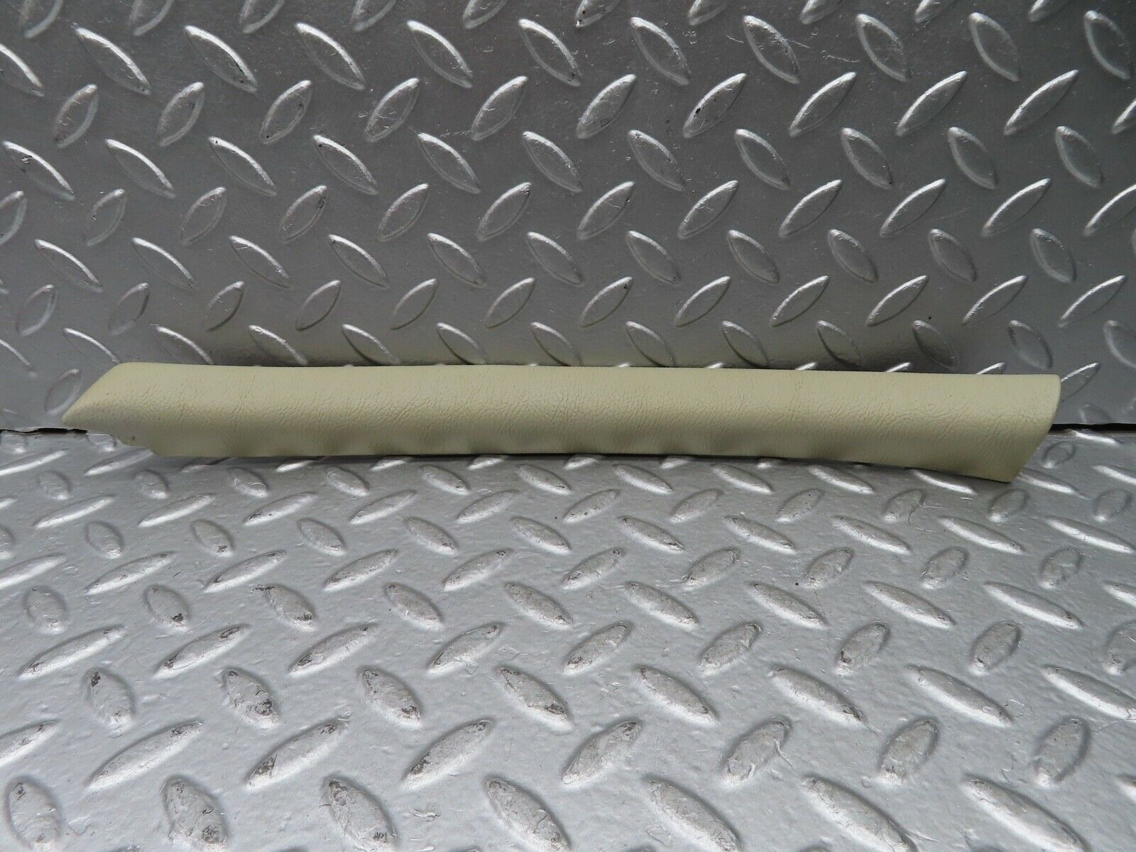 20824 Mercedes-Benz W114 250CE Coupe C Pillar Cover Right Side Cream