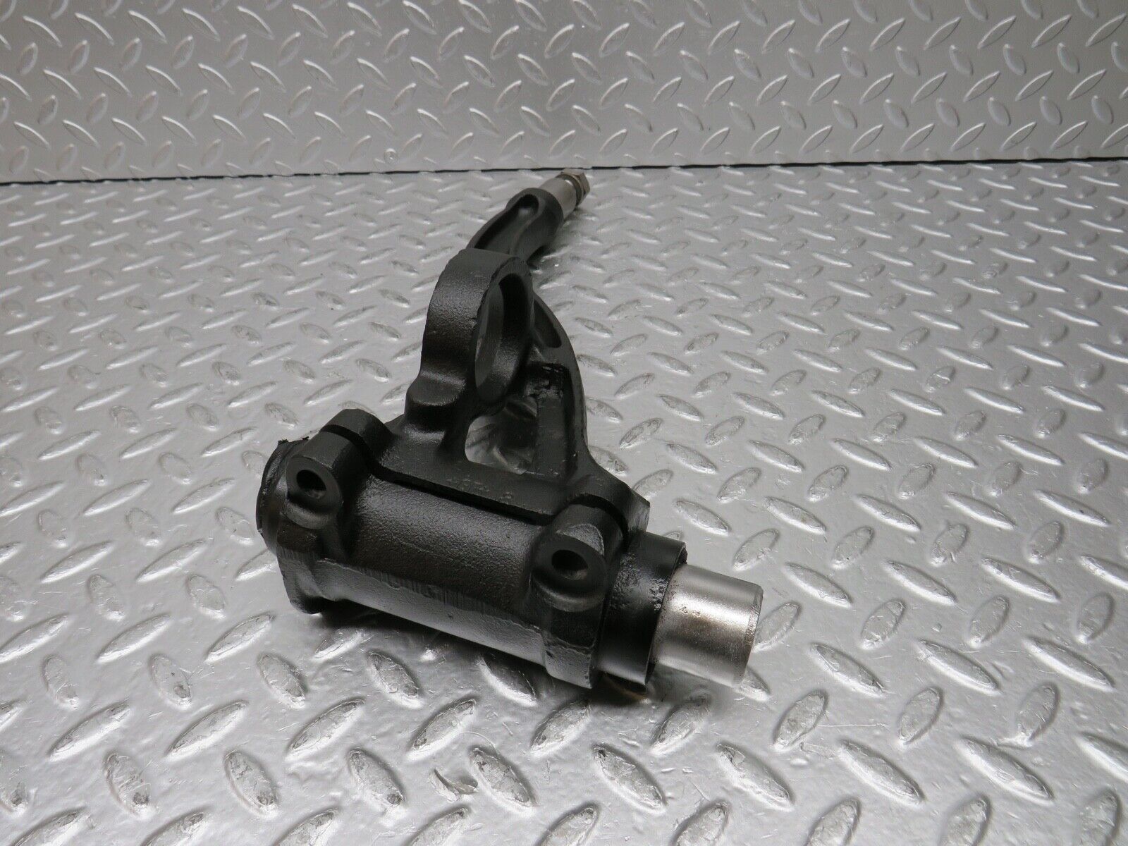 0370 Mercedes-Benz W108 280SE Differential Mounting Bracket 1113510716