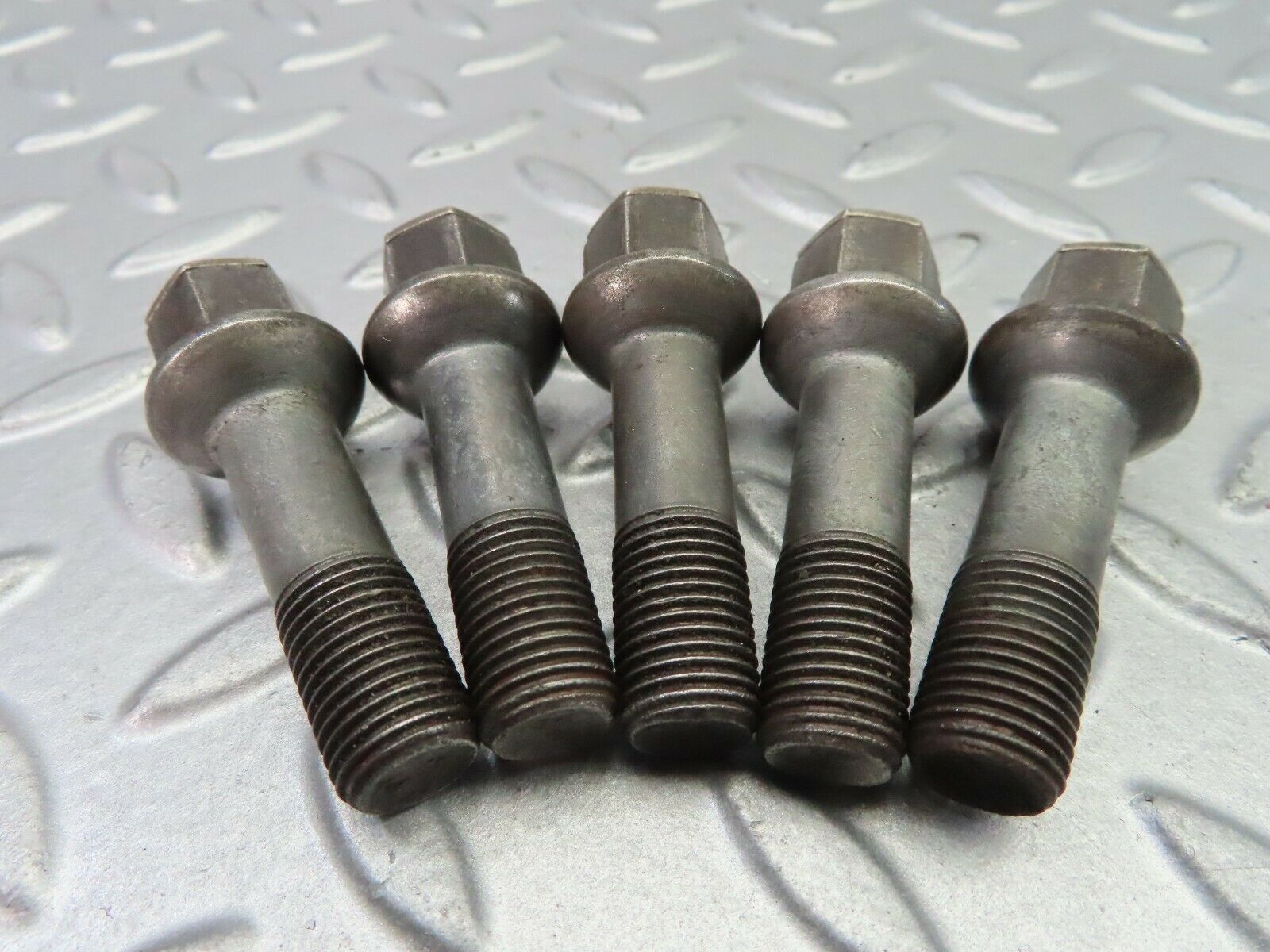 7425 Mercedes-Benz 5x Alloy Wheel Lug Bolt M12x1.5