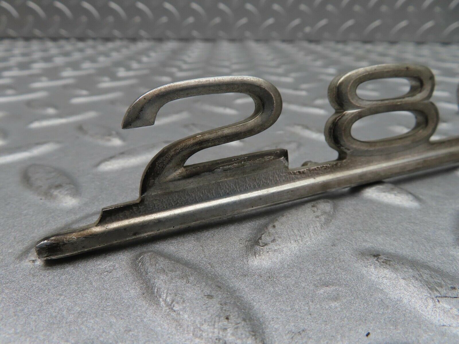12569 Mercedes-Benz W108 280SE 3.5 Trunk Badge Emblem