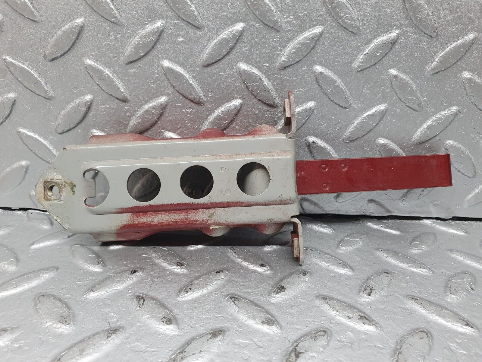 41077 Mercedes-Benz W126 300SE Door Safety Check Strap Rear