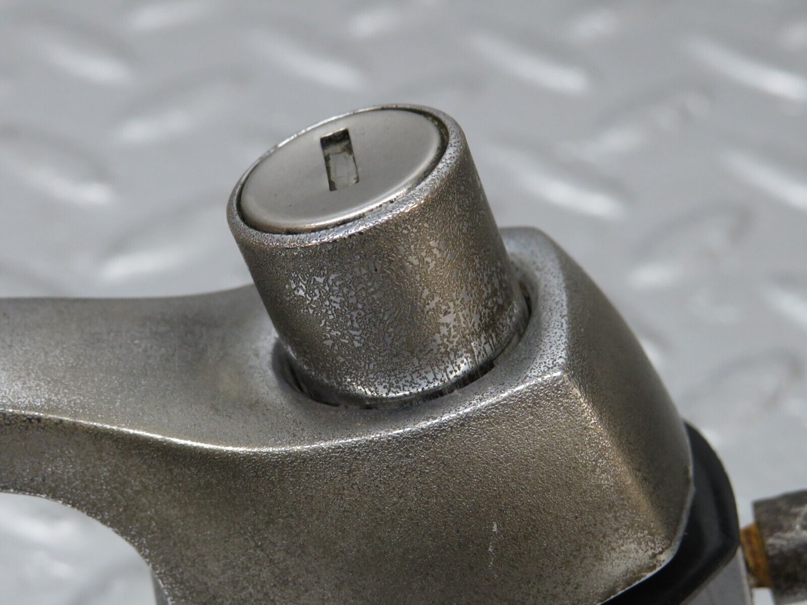 40278 Mercedes-Benz W110 230 Front Right Door Exterior Handle No Key