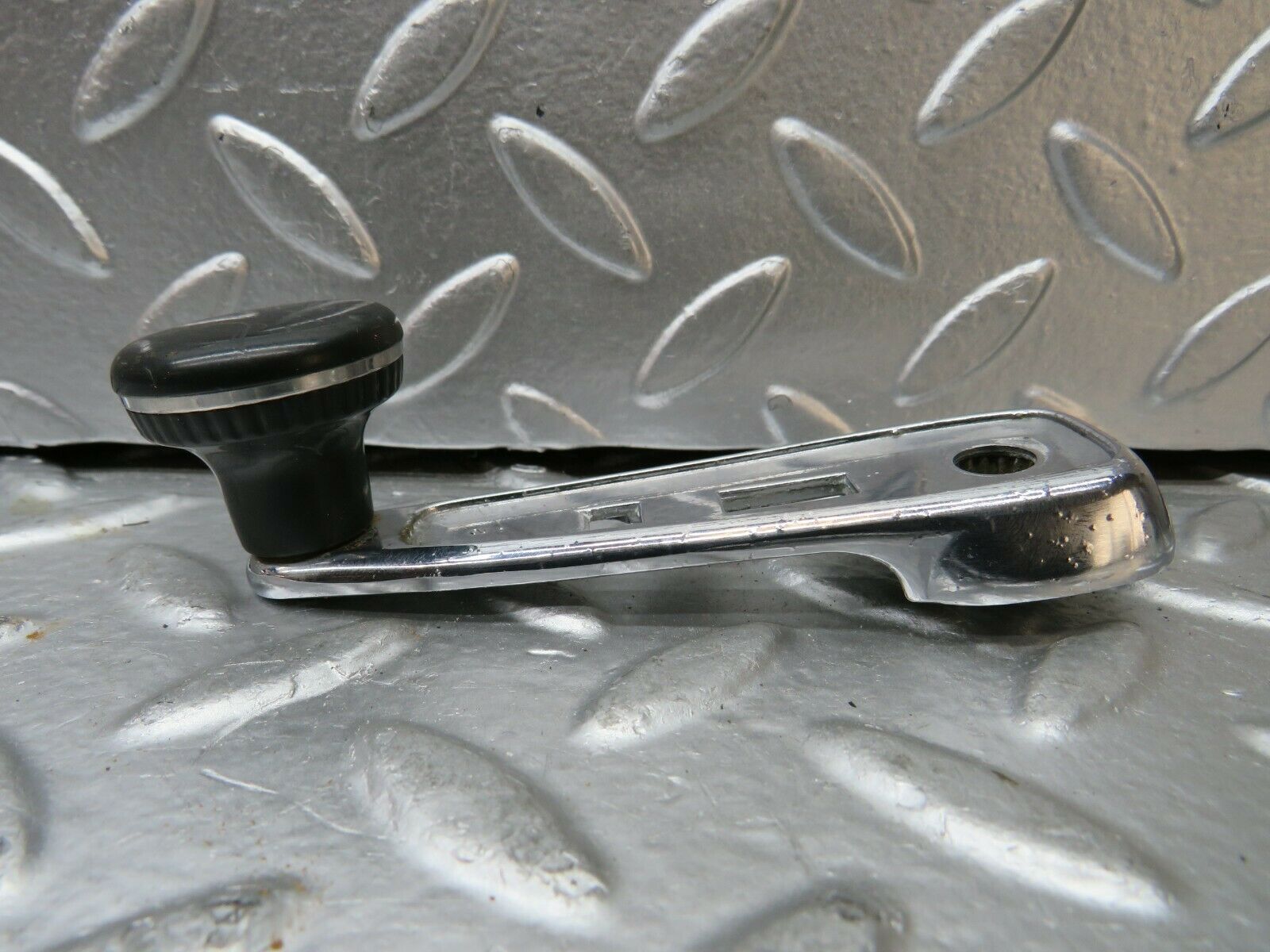 22993 Mercedes-Benz C123 230CE Coupe Window Lifter Crank Handle