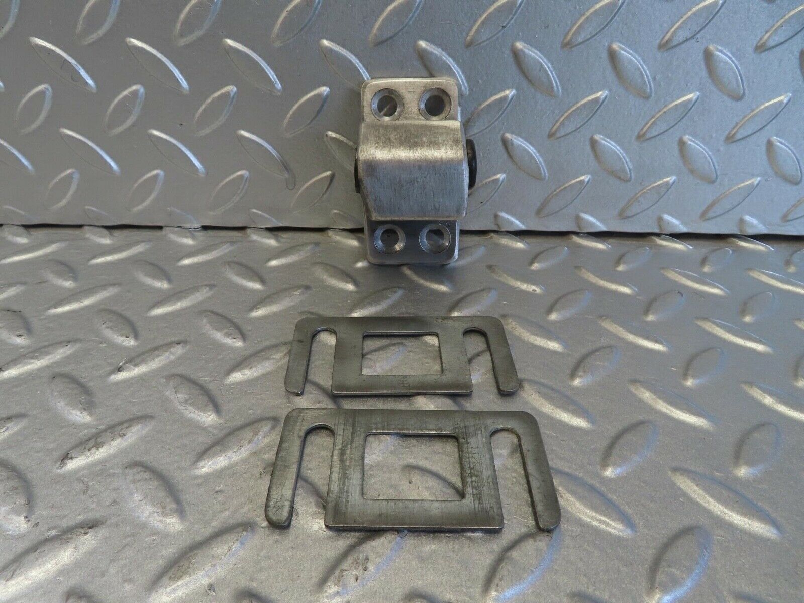 14257 Mercedes-Benz W116 350SE Door Lock Latch Right Side