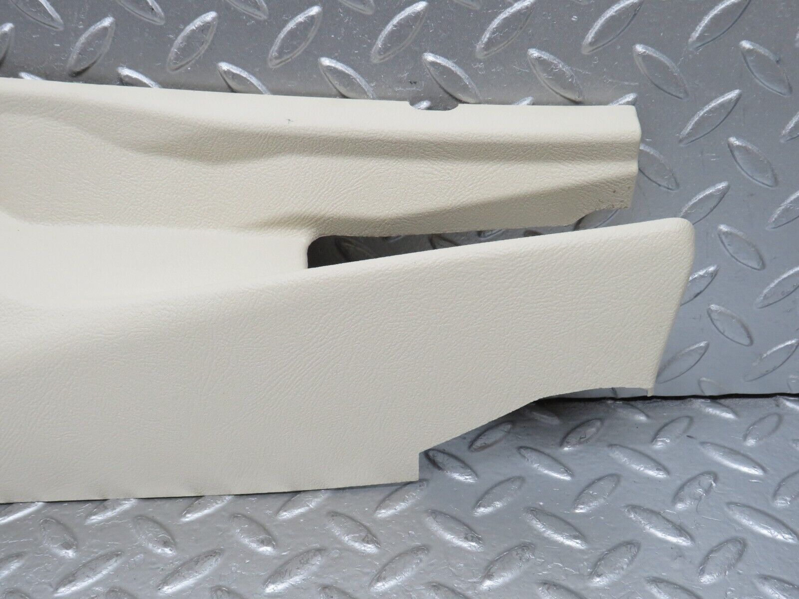 33157 Mercedes-Benz R170 SLK Coupe Rear Right Headliner Cover 1707950850