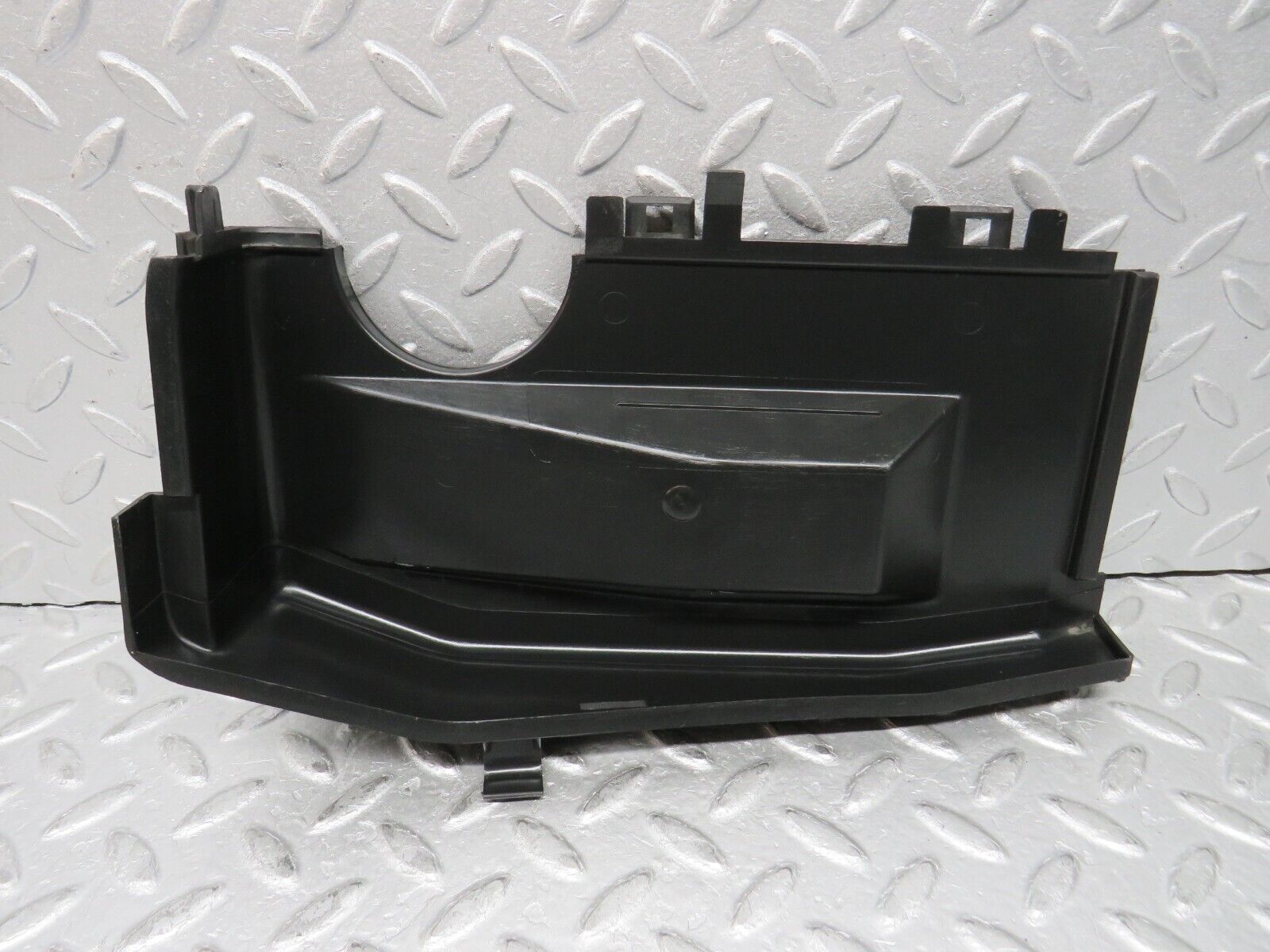 37776 Mercedes-Benz A124 320E Cabriolet Air Intake Housing Cover 1245280610