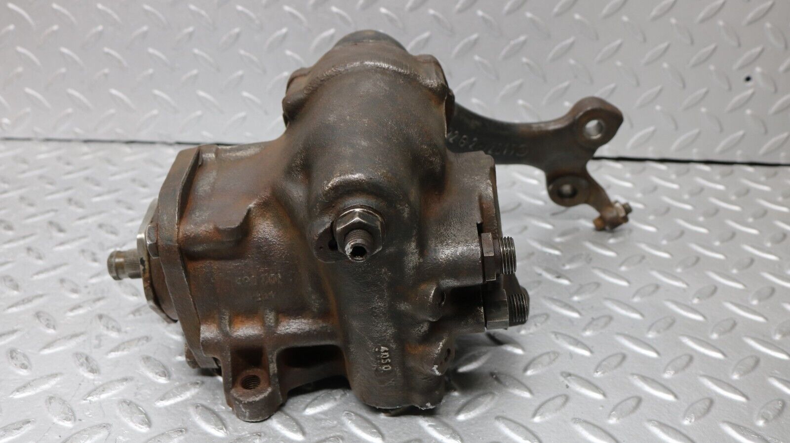 37199 Mercedes-Benz C126 420SEC Coupe Steering Box 1264610501