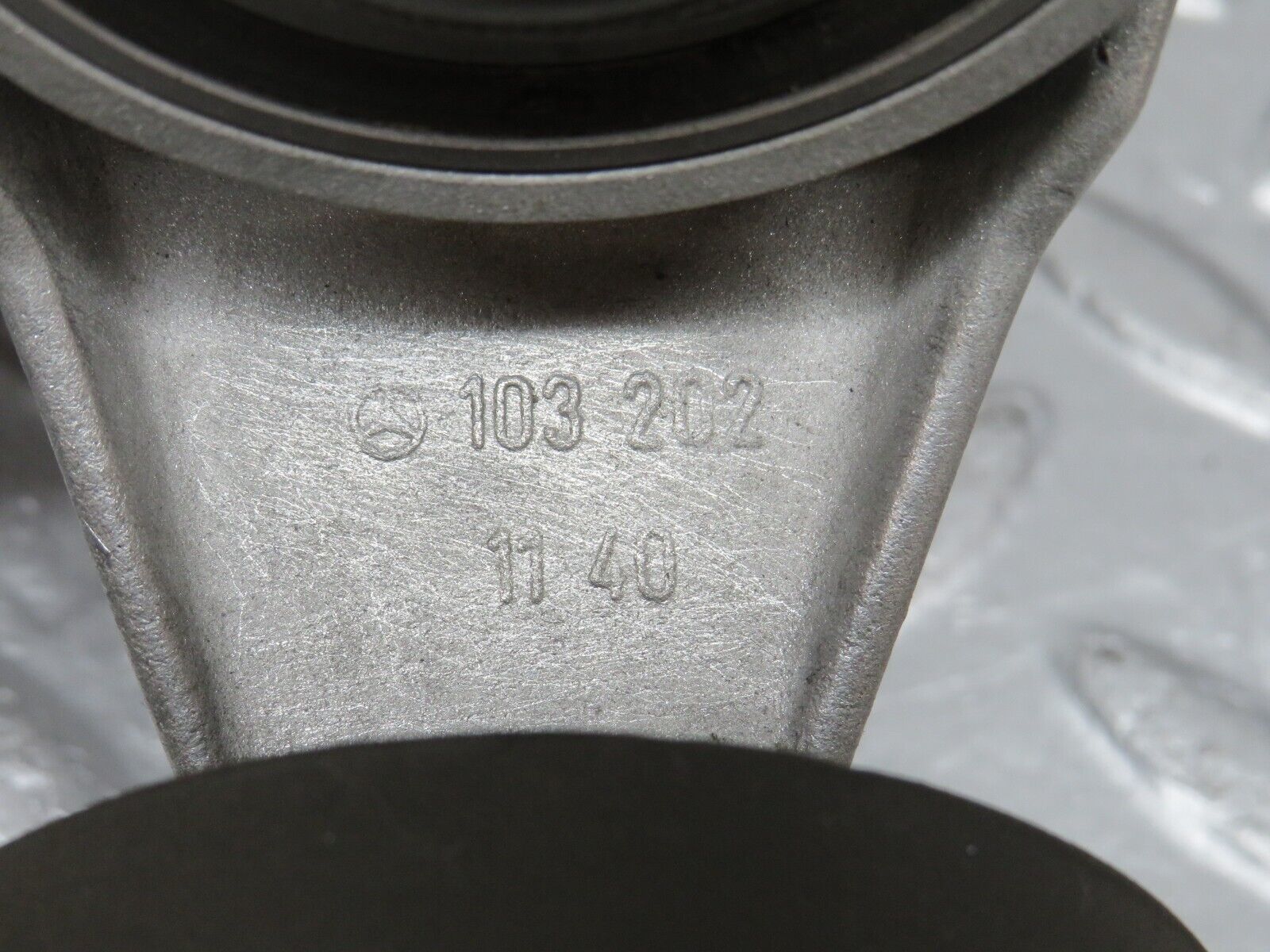 38932 Mercedes-Benz W201 190E 2.6L Belt Tensioner 1032021140 1032000570