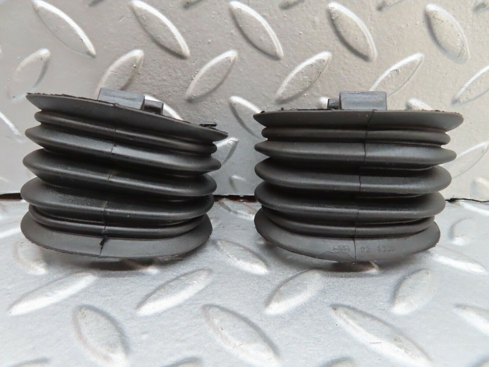 17433 Mercedes-Benz R129 300SL Coupe Front Door Wire Protector Rubber