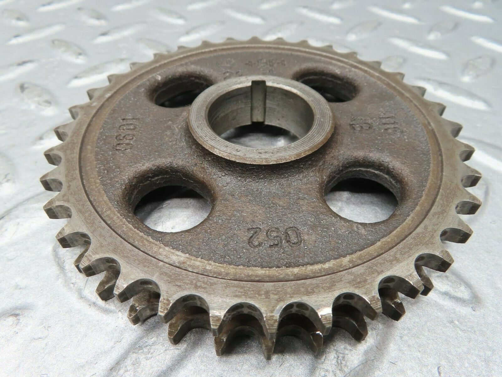 16693 Mercedes-Benz C107 380SLC Camshaft Timing Gear 1160520601