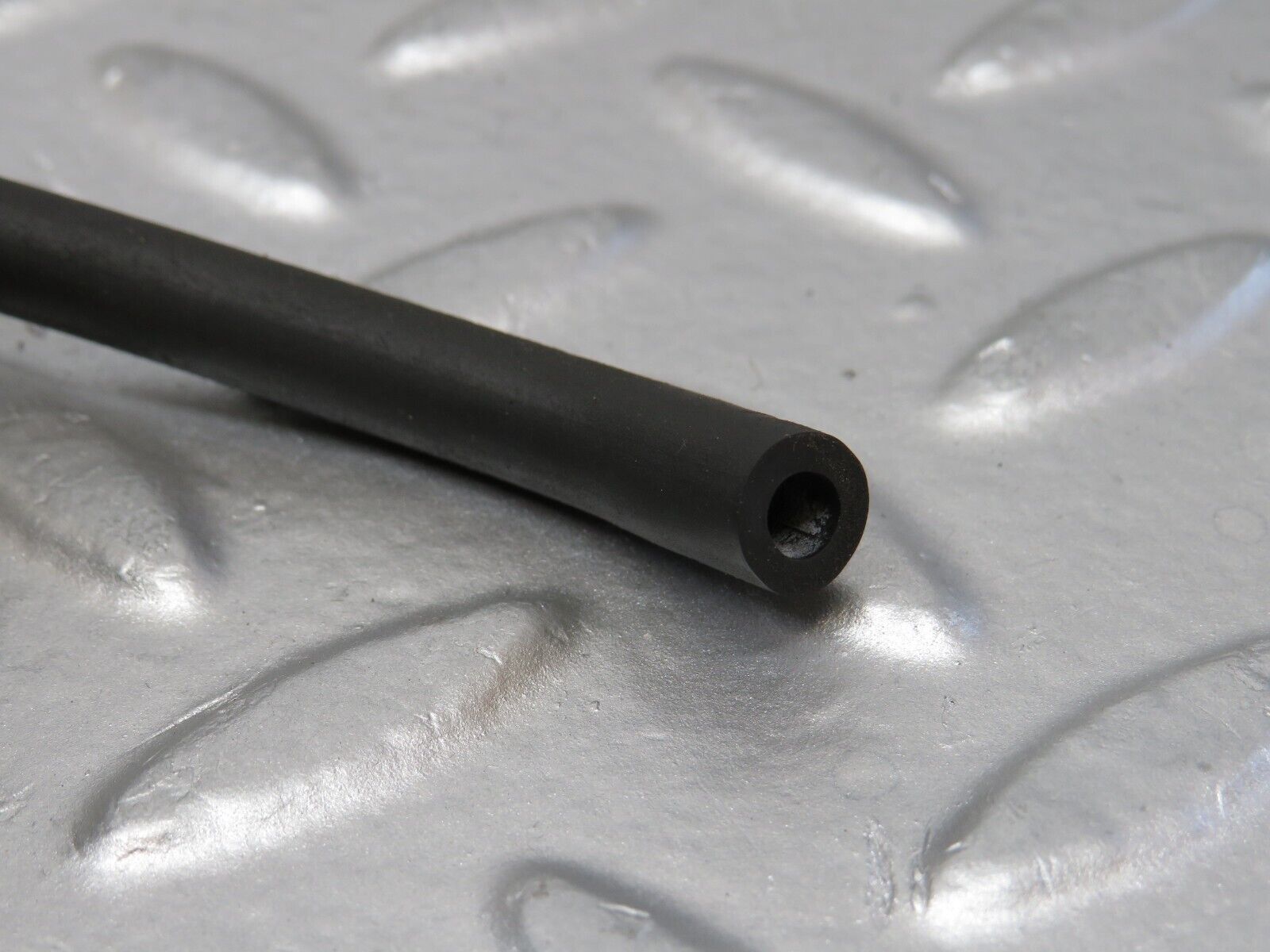 35064 Mercedes-Benz W210 320E Vacuum Valve 1121410069