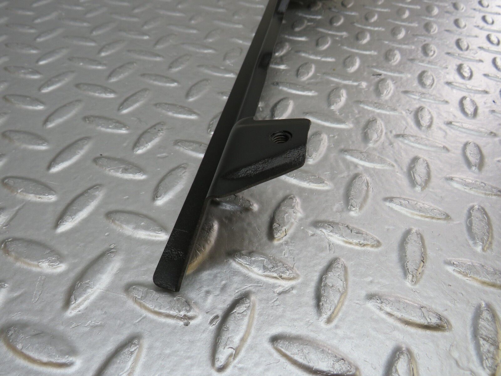 34609 Mercedes-Benz C126 380SEC Coupe Rear Window Channel Support Right Side