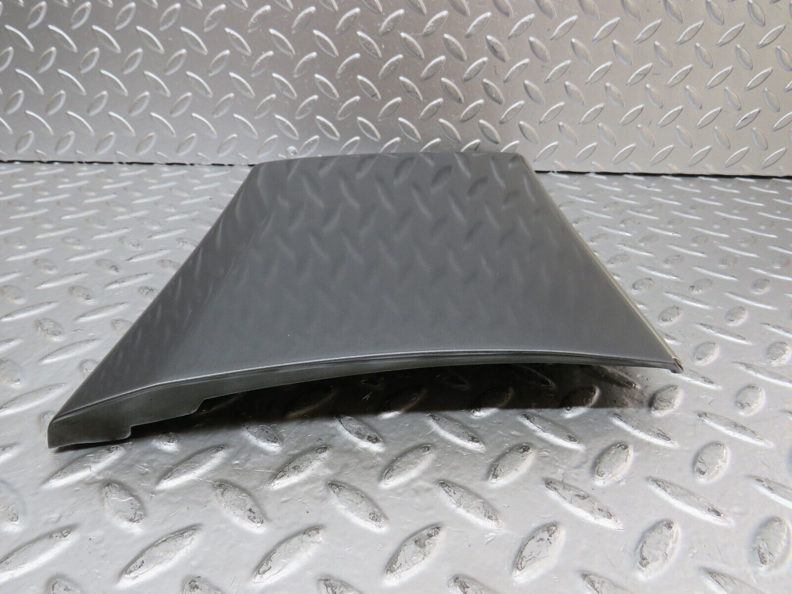 26399 Mercedes-Benz C124 220CE Front Left Fender Wing Moulding Trim 1246903540