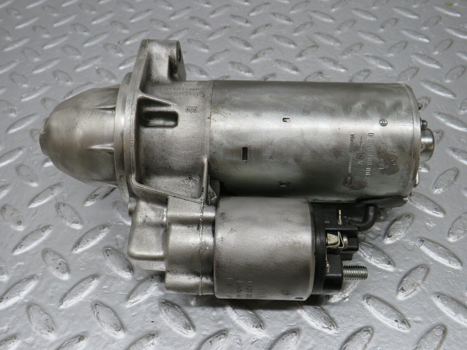 33862 Mercedes-Benz W201 190E 2.0L Starter Motor Bosch 0001108003 0331303053553