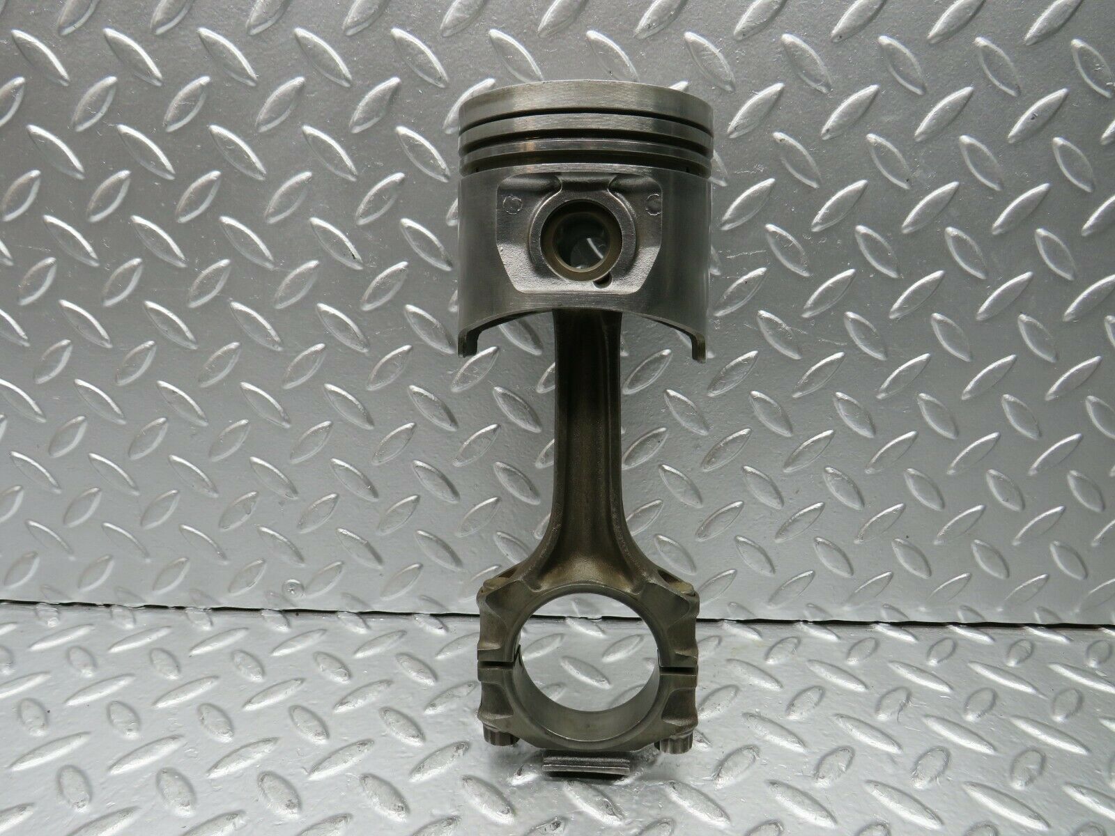 22800 Mercedes-Benz C107 450SLC Coupe Piston With Connecting Rod 92.48 mm
