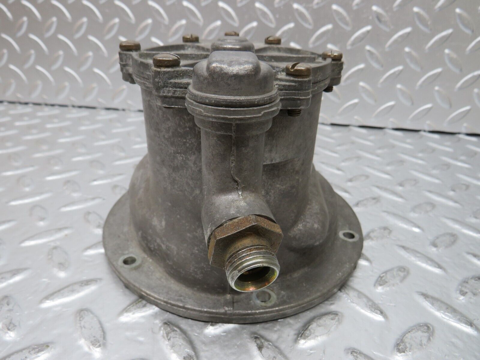 26941 Mercedes-Benz W123 240D Vacuum Pump Pierburg 7.2054700 / 0003013653328