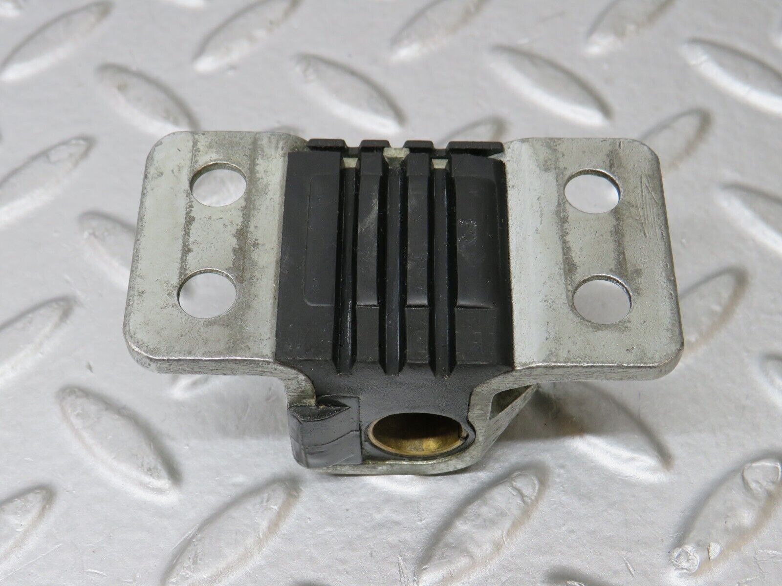 36129 Mercedes-Benz W126 420SE Door Lock Latch Right Side