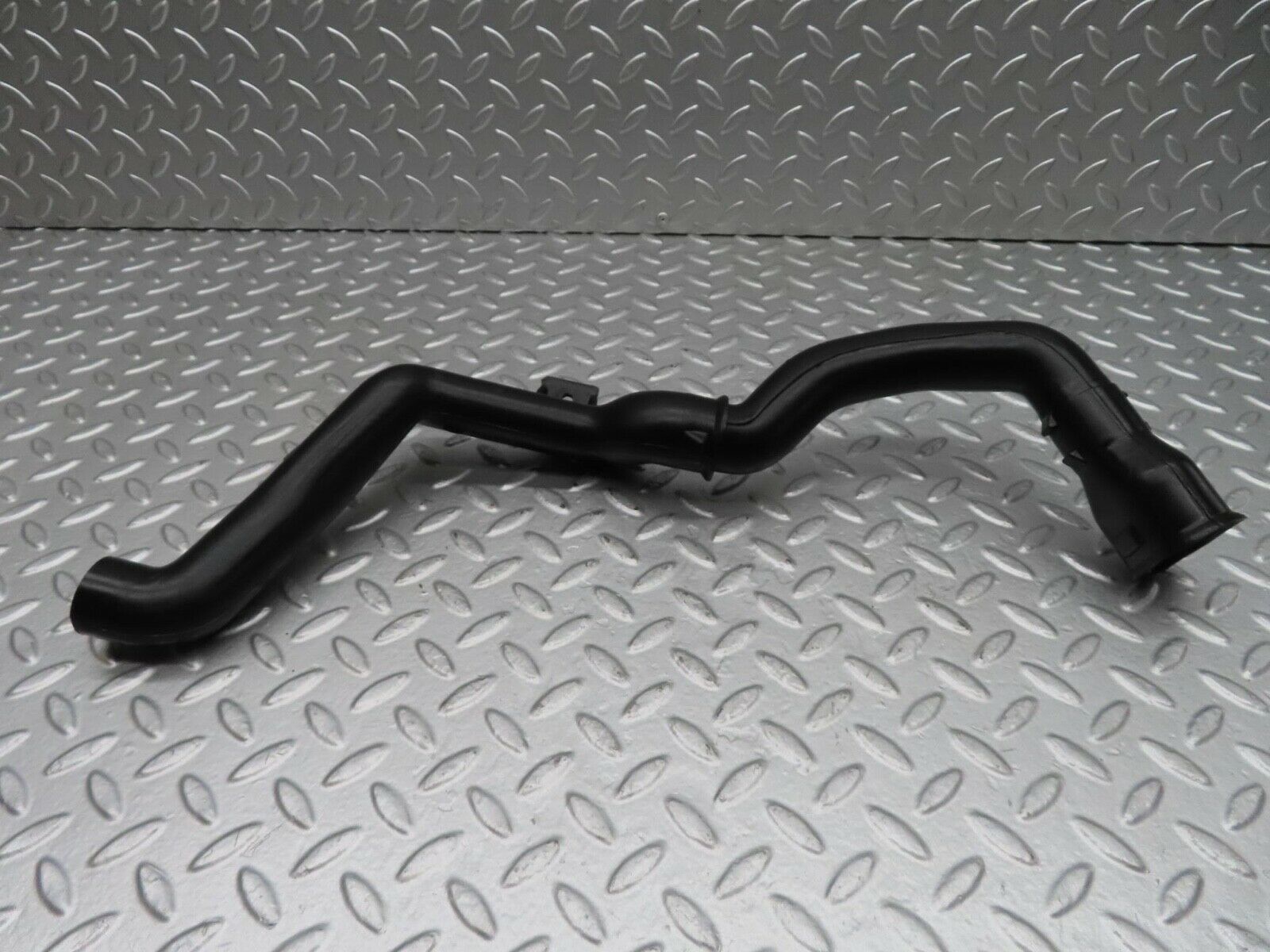 14905 Mercedes-Benz W140 S320 Engine Bay Water Drain Right Side 1406280478