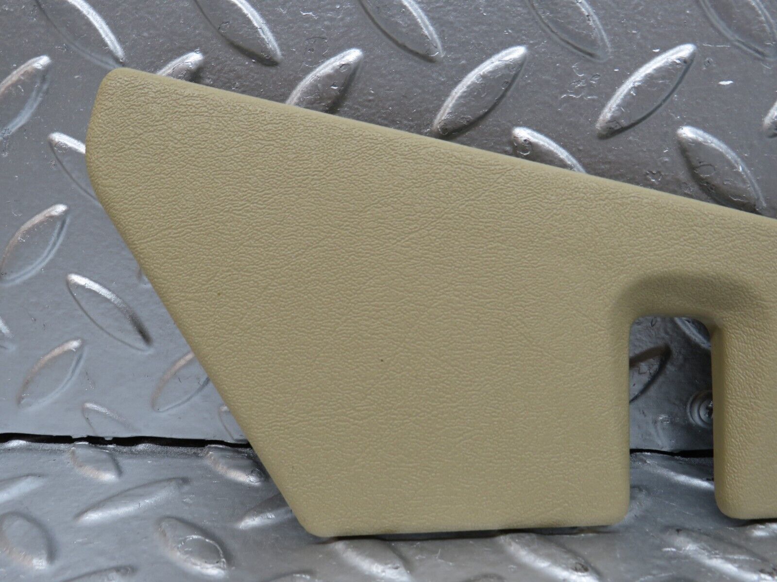 29391 Mercedes-Benz W124 230E Front Right Driver Seat Trim Beige 1249190220