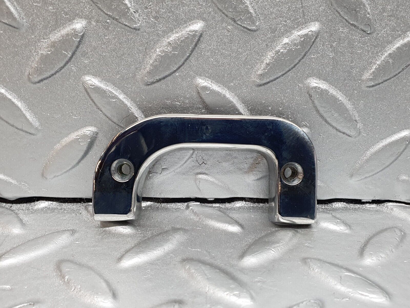 40898 Mercedes-Benz W126 300SE Interior Chrome Door Latch Trim Left 1237230124