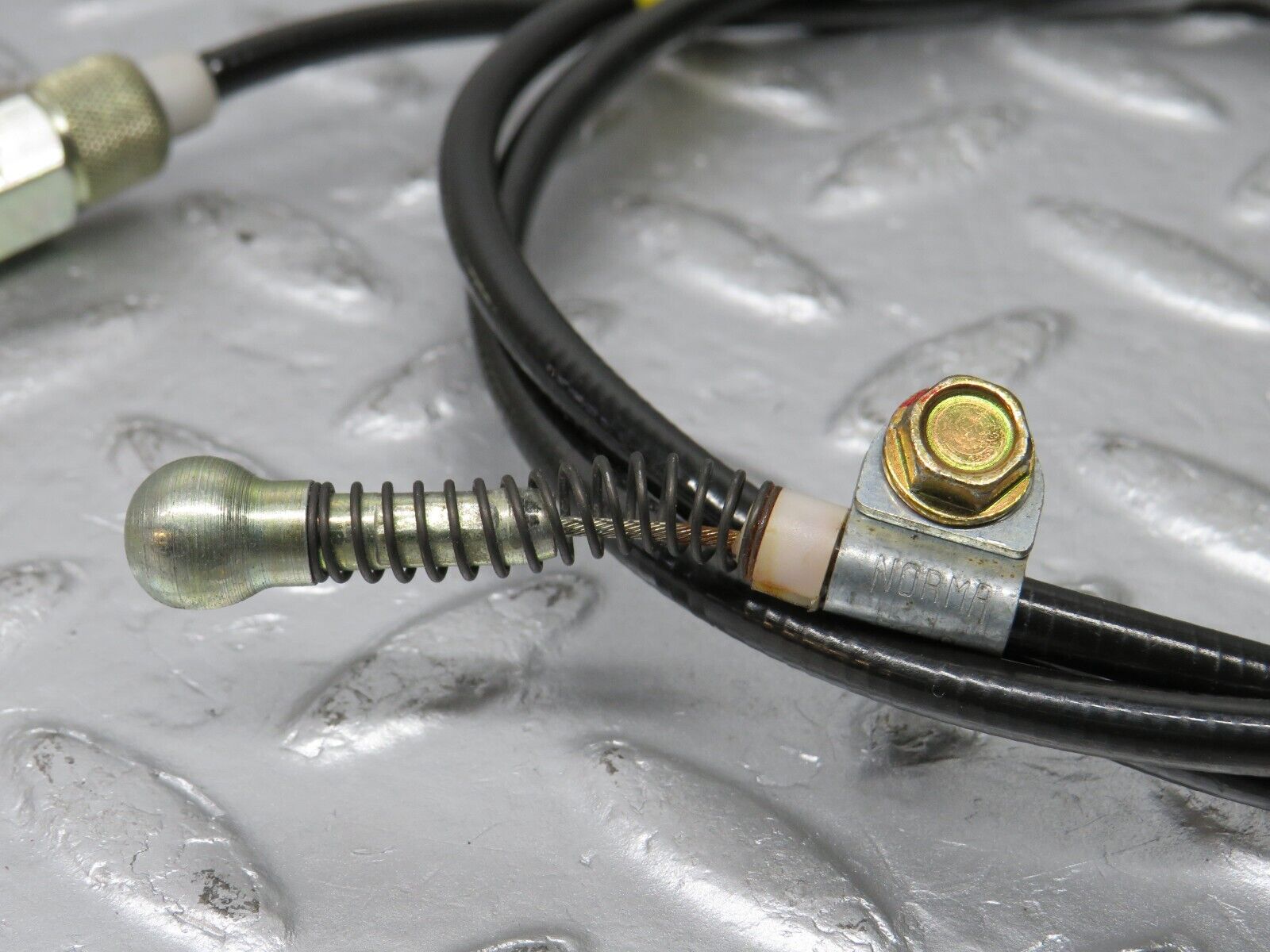 38474 Mercedes-Benz R129 280SL Coupe Steering Lock Transmission Lockout Cable 1292670264