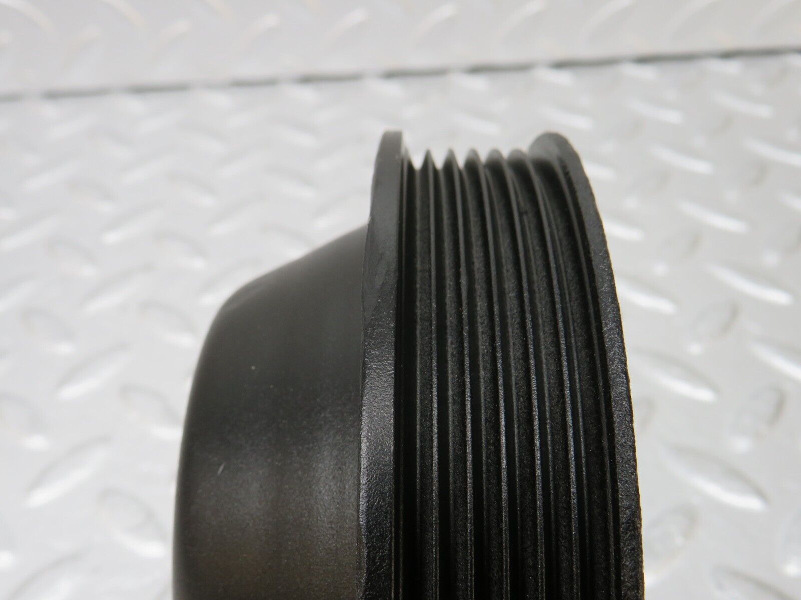 34682 Mercedes-Benz W124 260E Water Pump Pulley 1264600379