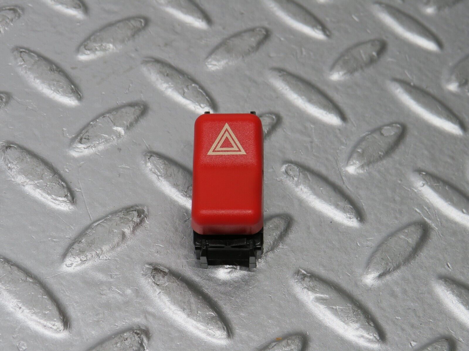 38401 Mercedes-Benz R129 280SL Coupe Hazard Light Switch 1408205510