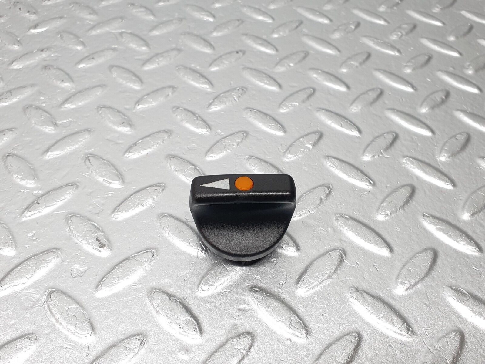 40767 Mercedes-Benz W123 300D Headlight Switch Knob 1265400083