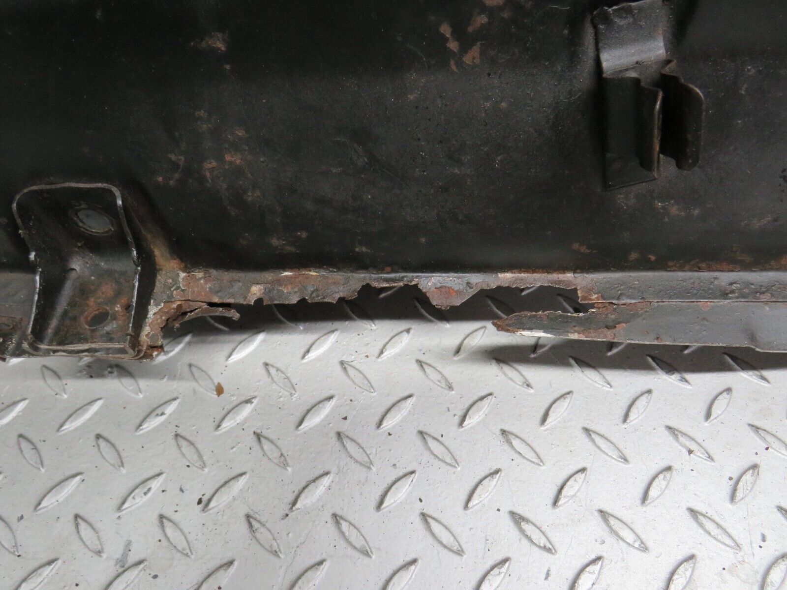 40524 Mercedes-Benz W110 230 Complete Rear Panel