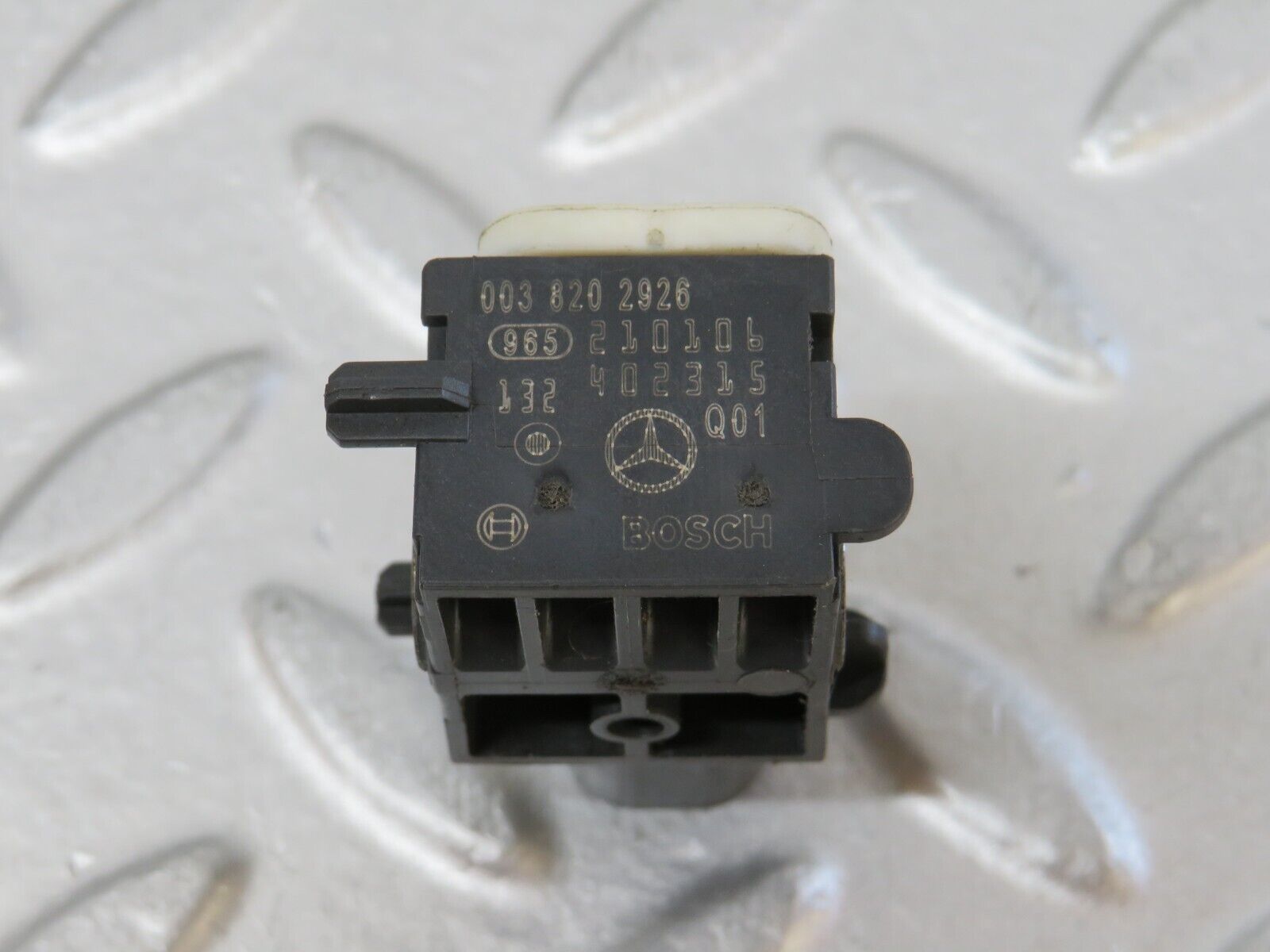 35129 Mercedes-Benz W221 Side Crash Sensor 0038202926