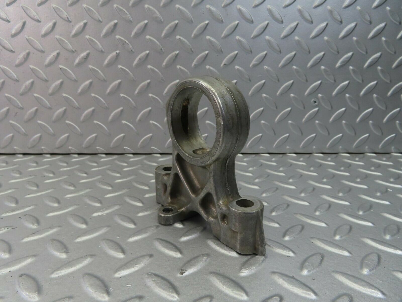 8968 Mercedes-Benz W108 Camshaft Tower Bearing 1140510916