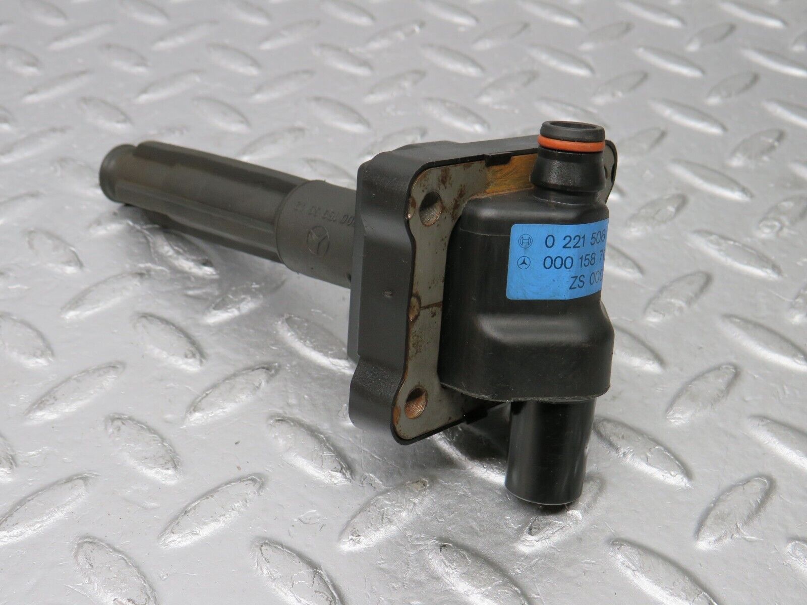 38345 Mercedes-Benz R129 280SL Coupe Ignition Coil Bosch 0221506444 0001587003 0001593642