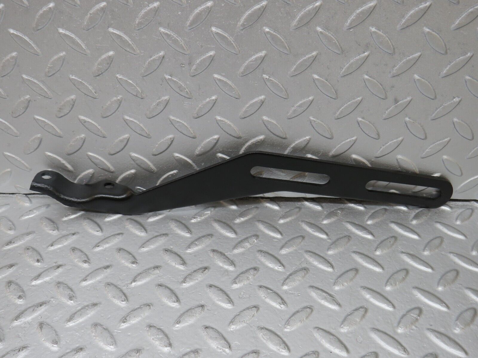 36135 Mercedes-Benz W126 420SE Exhaust Bracket