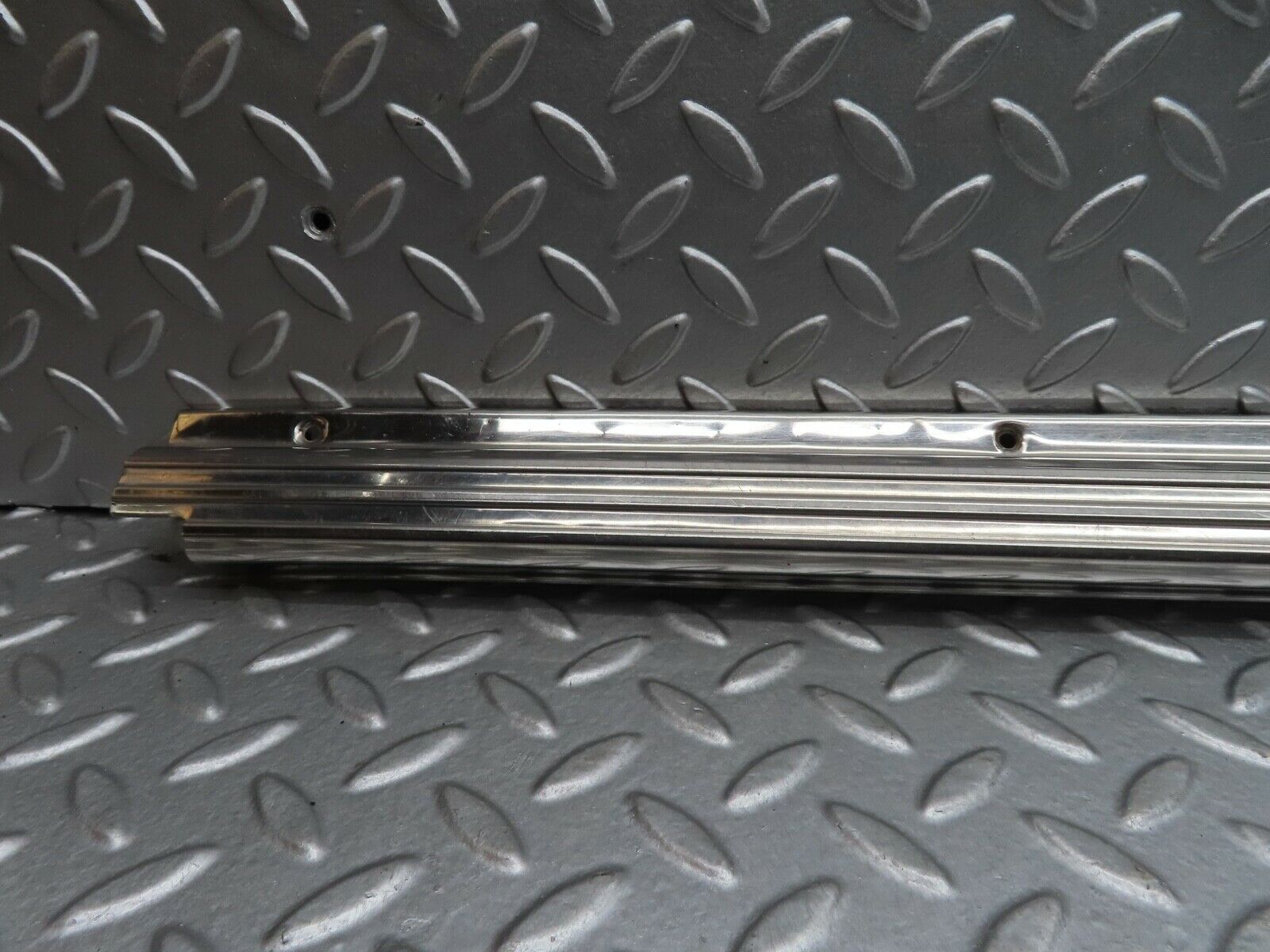 20390 Mercedes-Benz W114 280CE Coupe Right Door Sill Chrome