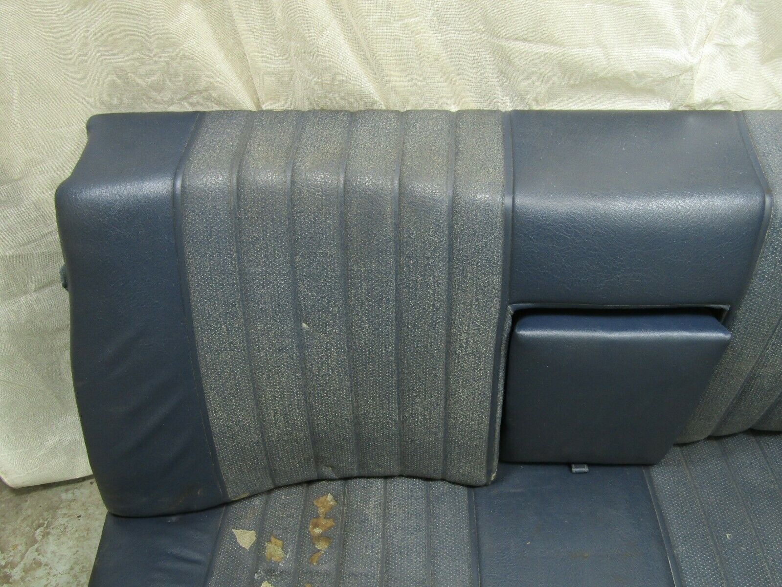 3256 Mercedes-Benz W108 Rear Seat Blue Faux Leather 1089240116