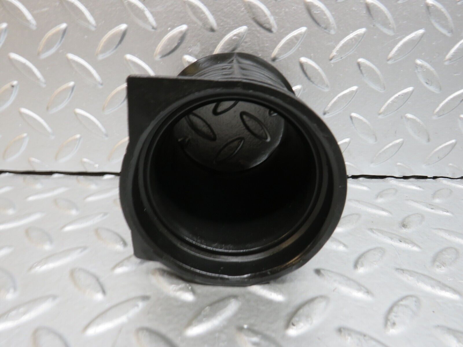 29126 Mercedes-Benz C124 320CE Coupe Air Intake Pipe 1041410990