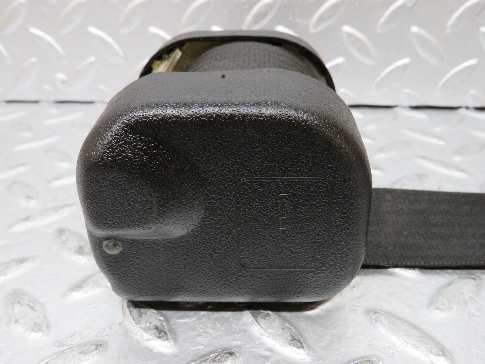 26980 Mercedes-Benz W123 240D Front Left Seat Belt 1238604786