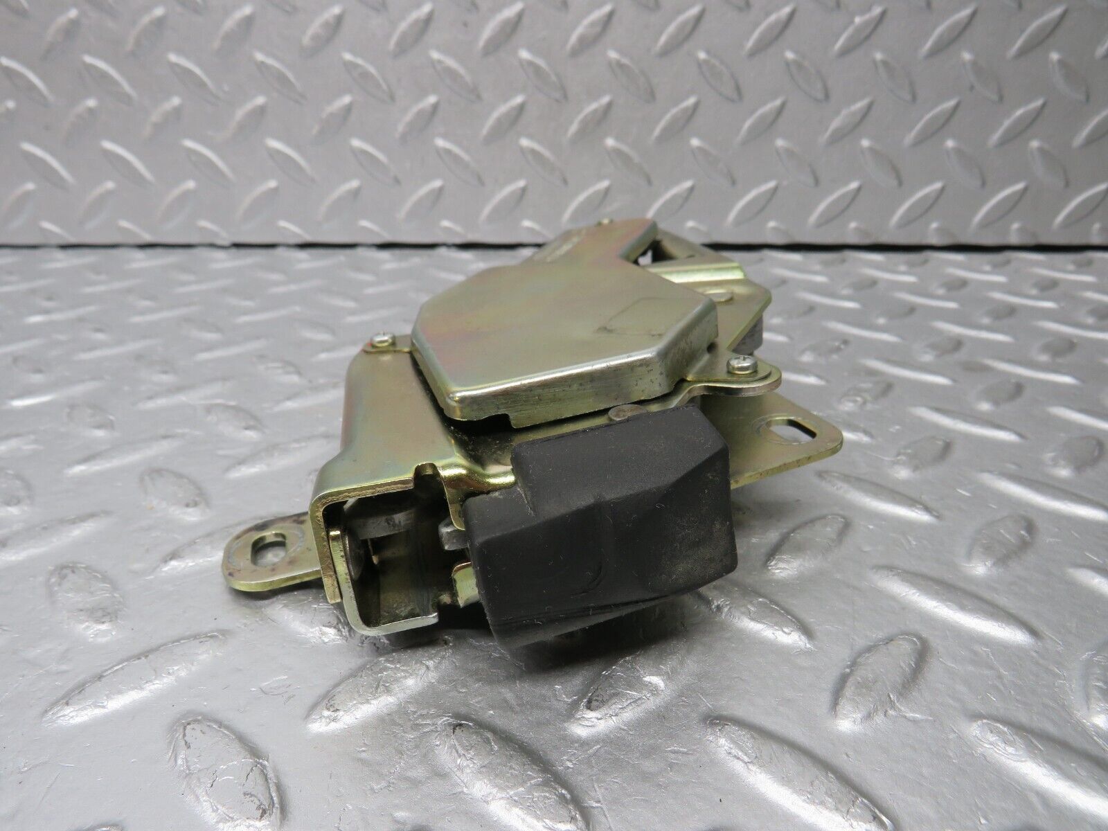 38351 Mercedes-Benz R129 280SL Coupe Roof Lock Right Side 1298001674 1298000474