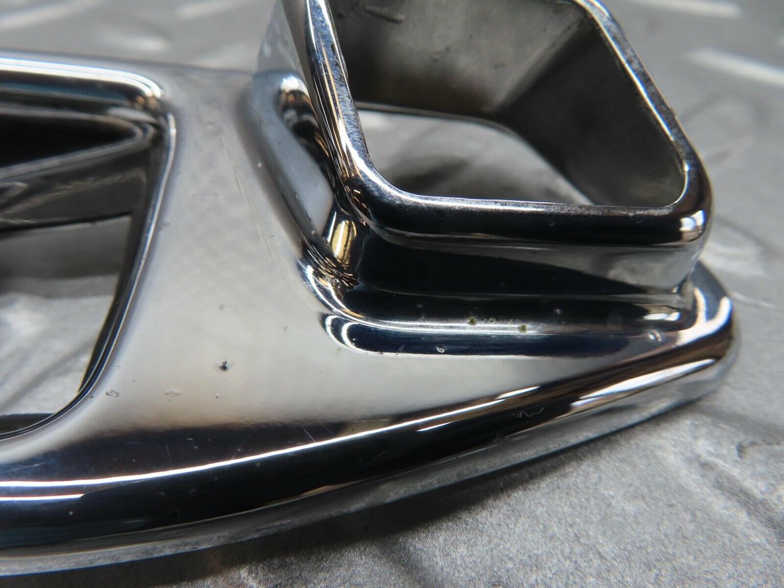 16058 Mercedes-Benz W123 280E Chrome Frame For Door Opener Right 1167660211