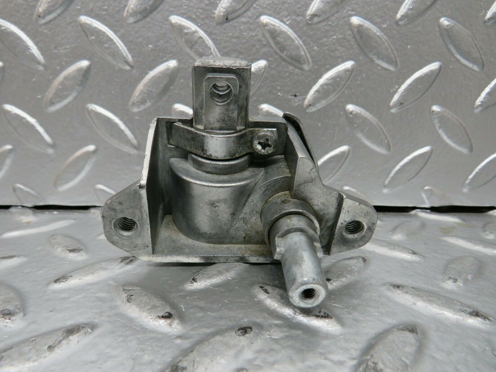 23474 Mercedes-Benz W114 280E Right Door Air Vent Window Regulator