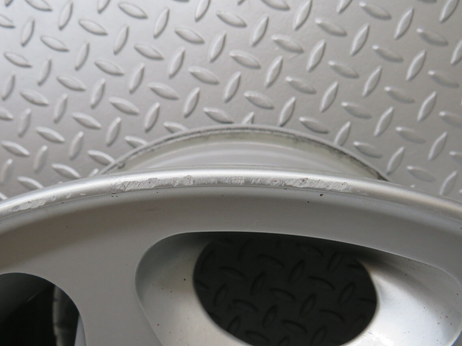 38187 Mercedes-Benz A124 Alloy Wheel 7Jx15H2 ET41 1244011302