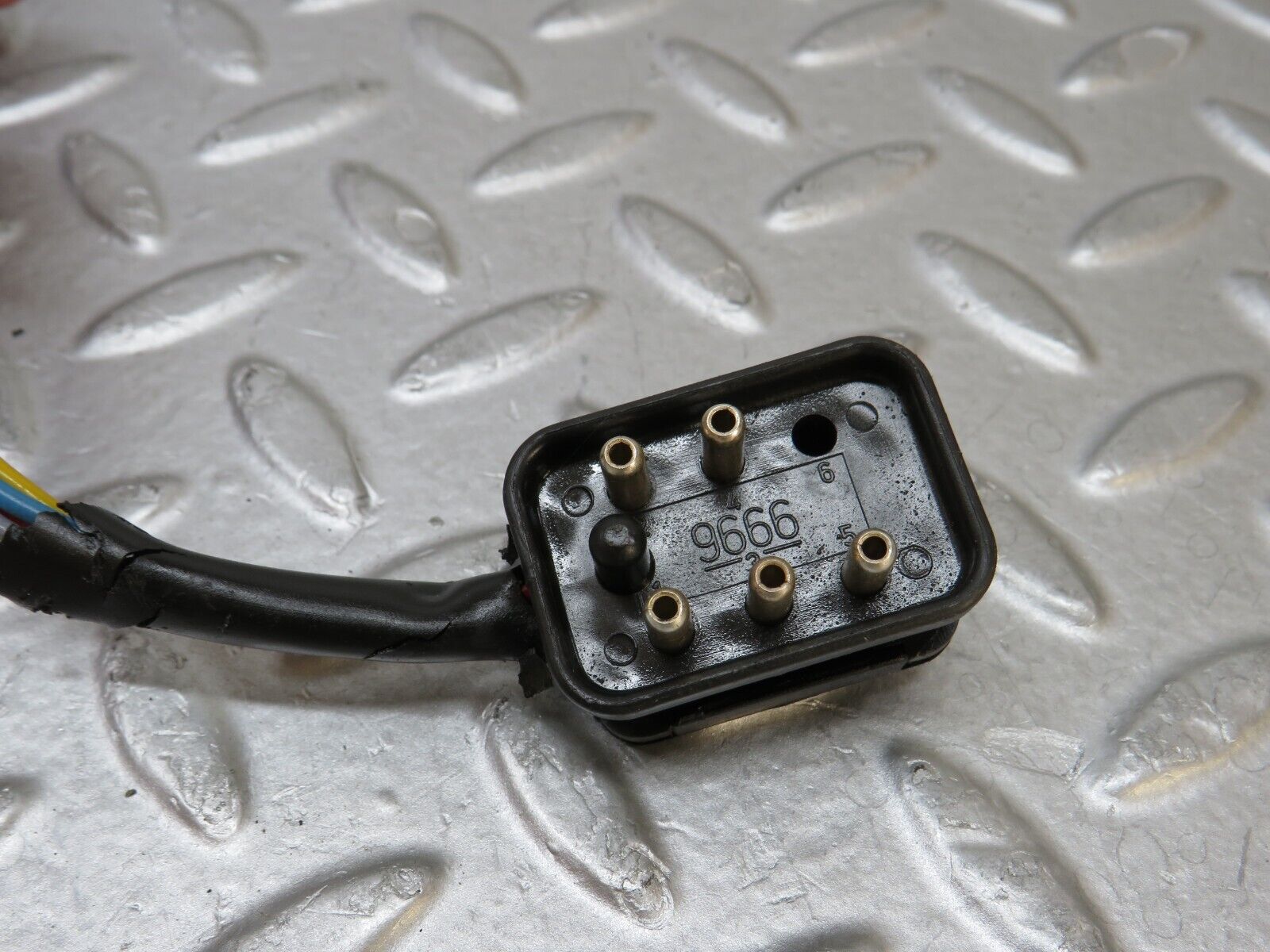 36977 Mercedes-Benz C126 420SEC Coupe Cruise Control Stalk