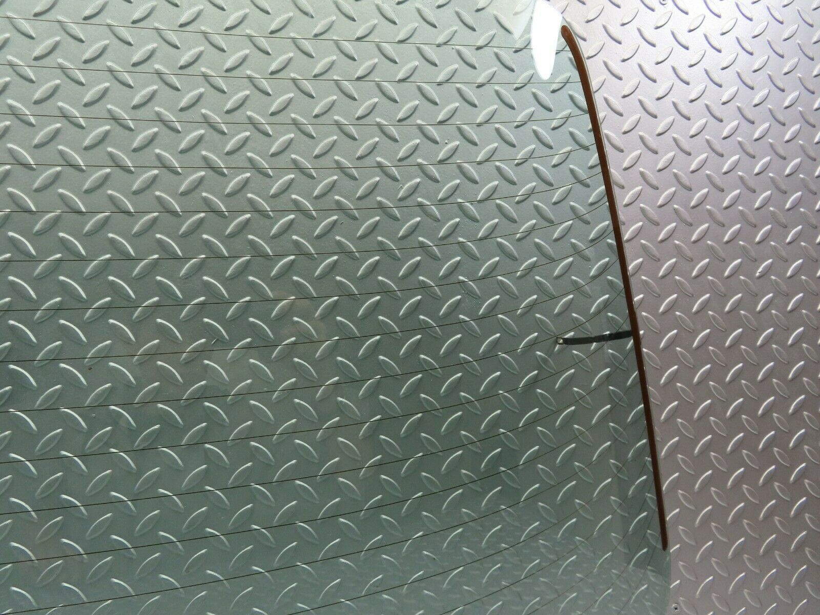 6406 Mercedes-Benz W123 200 Rear Windscreen