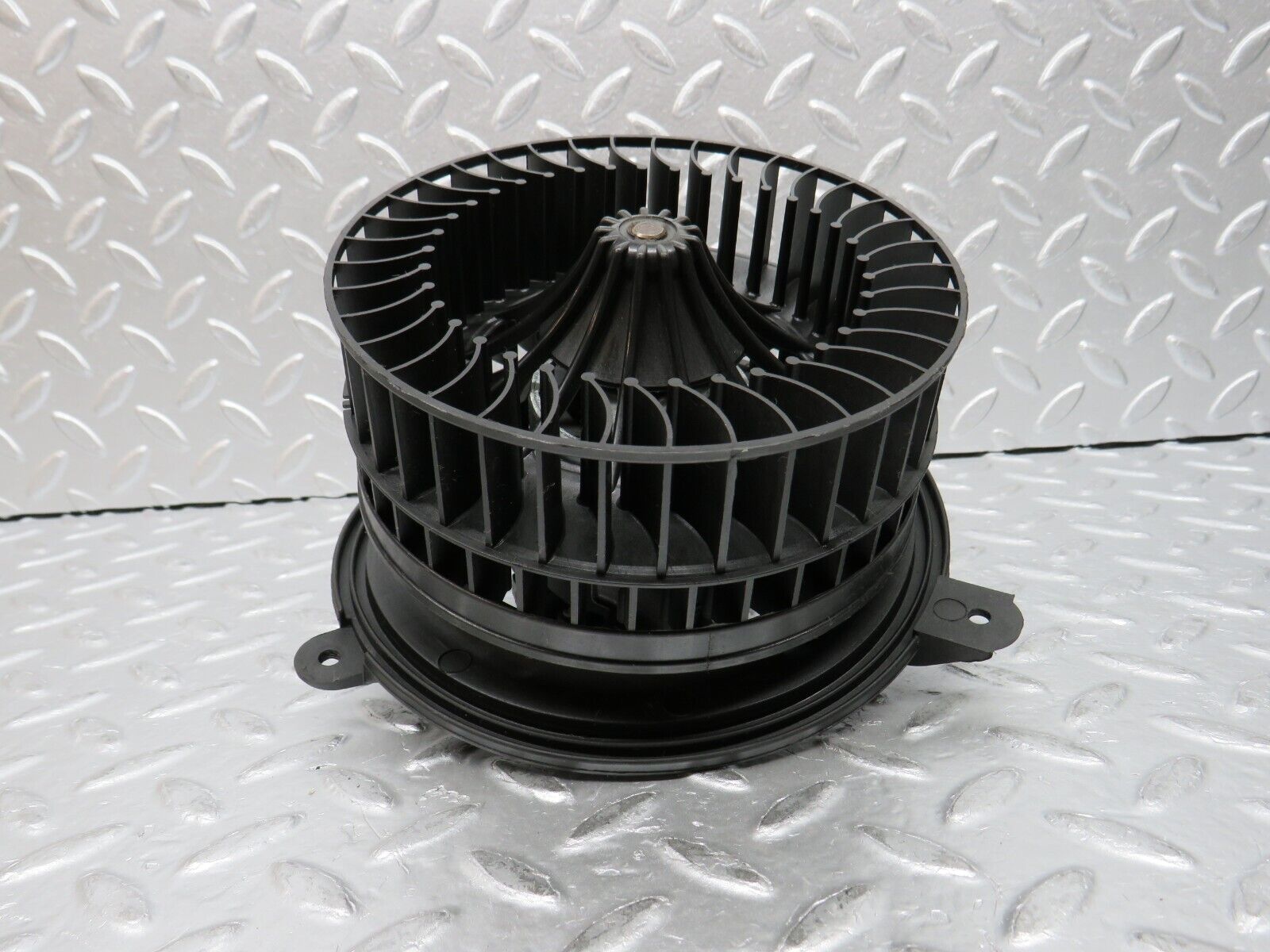 31686 Mercedes-Benz W201 190LE 1.8L Heater Blower Motor 2009/02/27DY