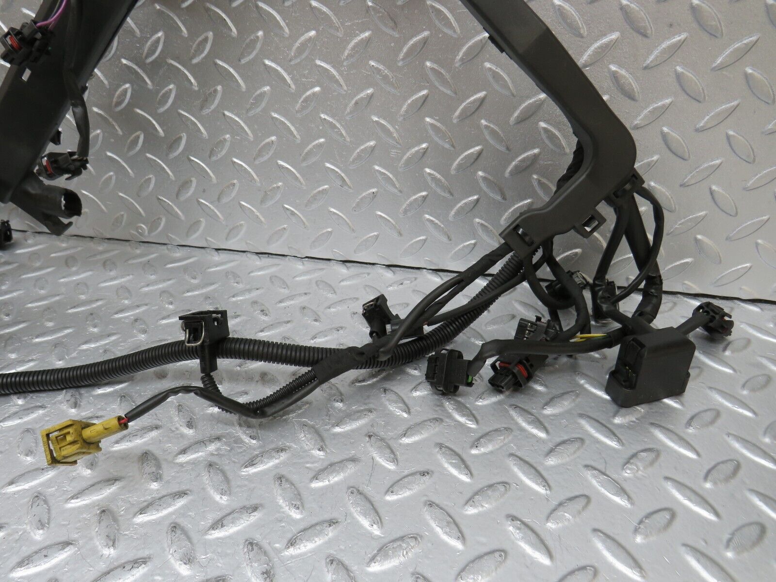 34990 Mercedes-Benz W210 320E Engine Wire Wiring Harness 2104401206