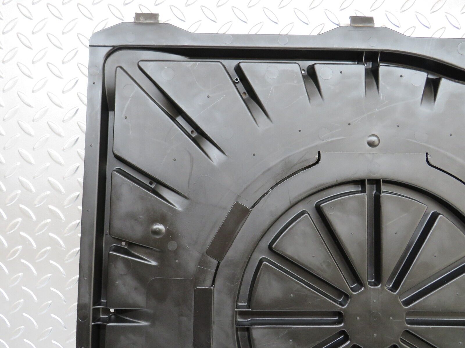 25744 Mercedes-Benz W124 280E Spare Wheel Cover 1246934533