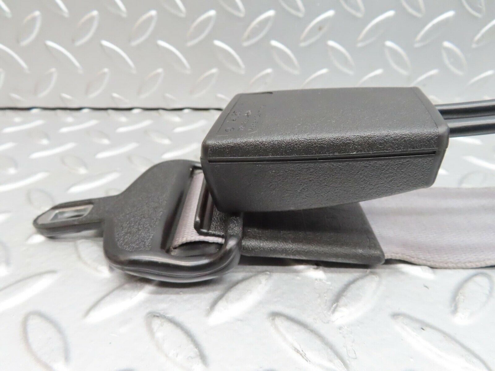 15162 Mercedes-Benz W140 S320 Rear Centre Seat Belt 1408600169